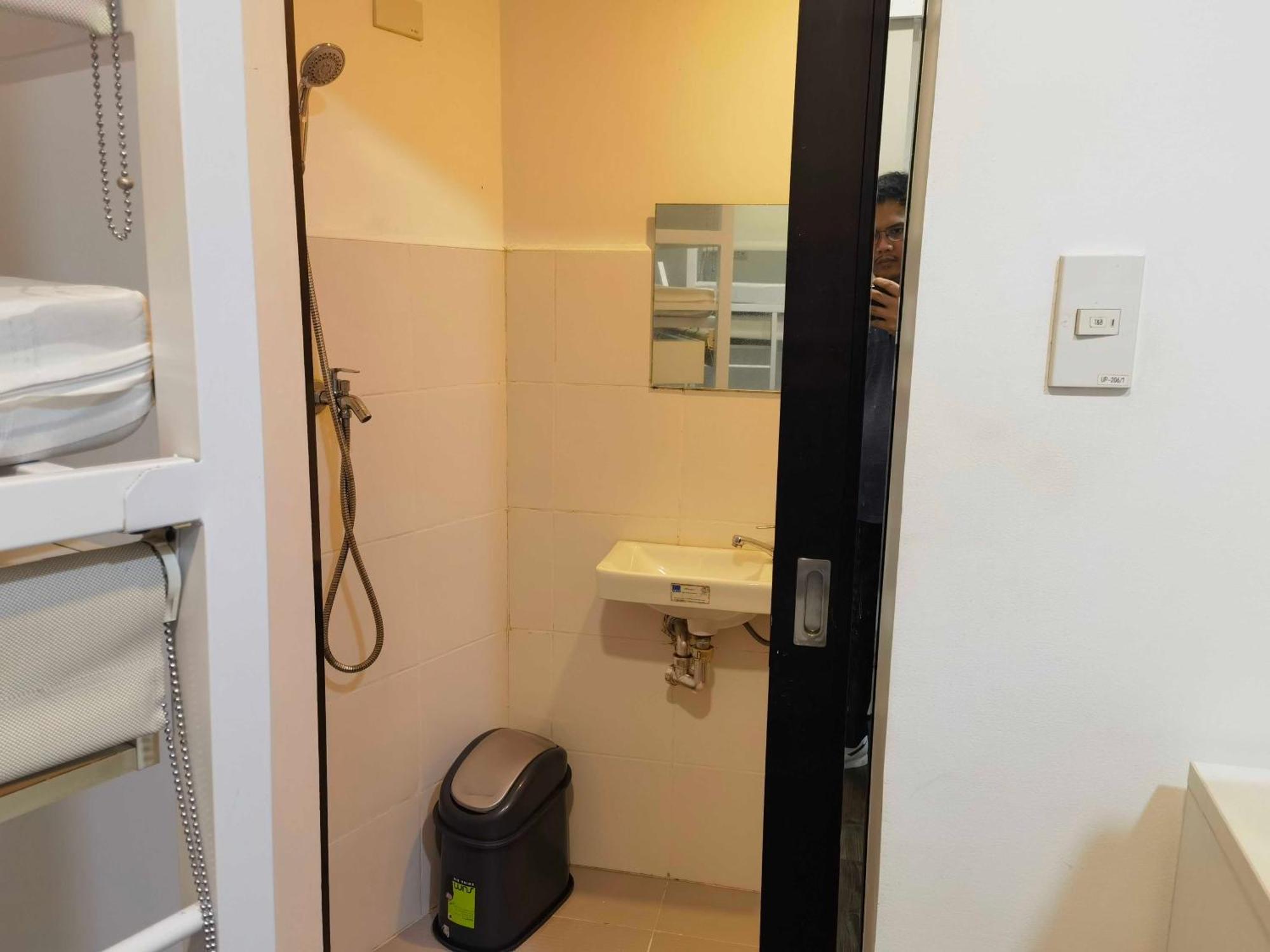 Spot On Hostel ,Taguig Manila Formerly Mytown Hongkong エクステリア 写真